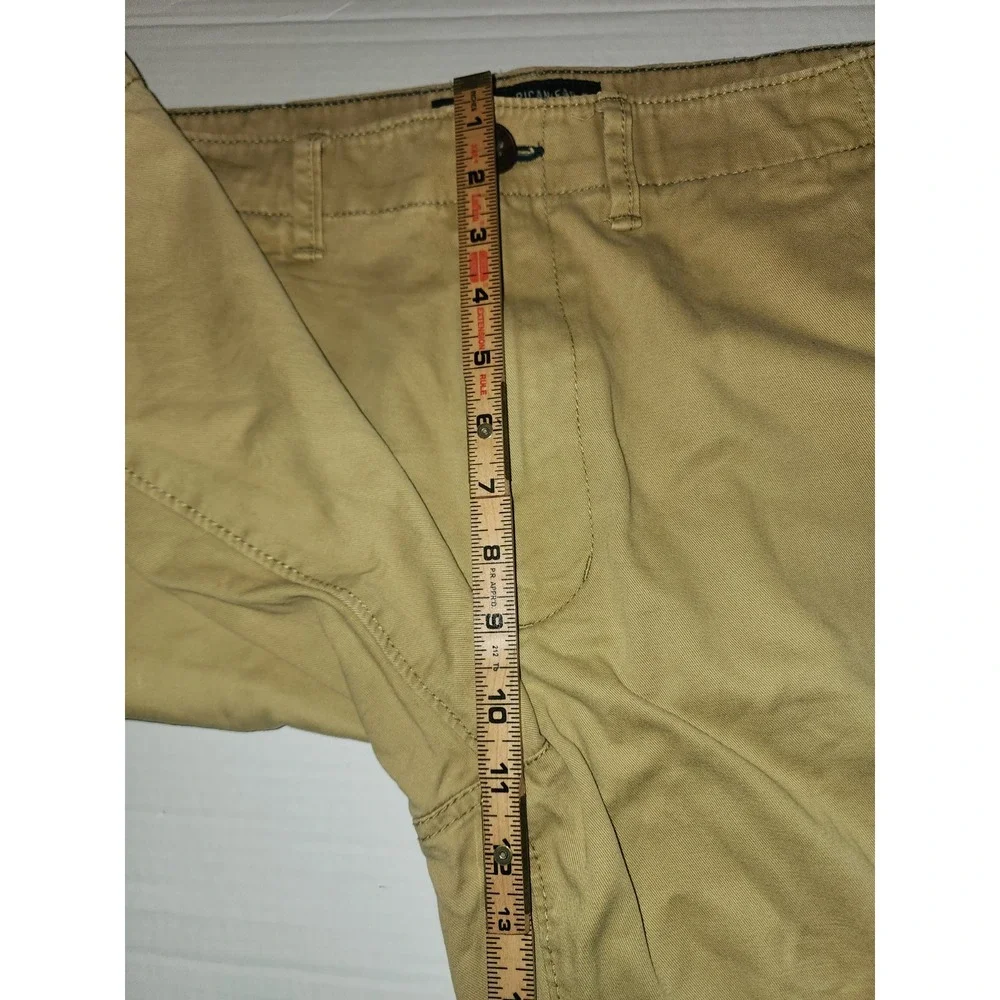 Men's American Eagle Outfitters Khaki Shorts - Longboard - Size 32